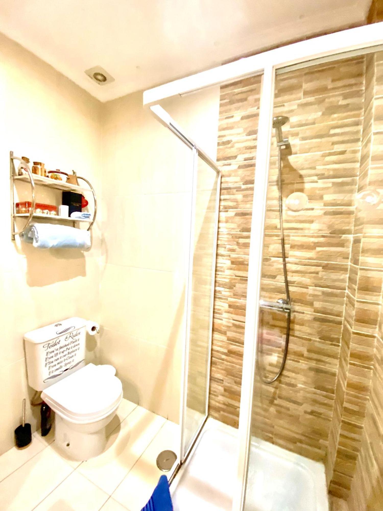 Zenit Budget Basicinn B&B Olhao Ext Prive Bathroom Exterior foto